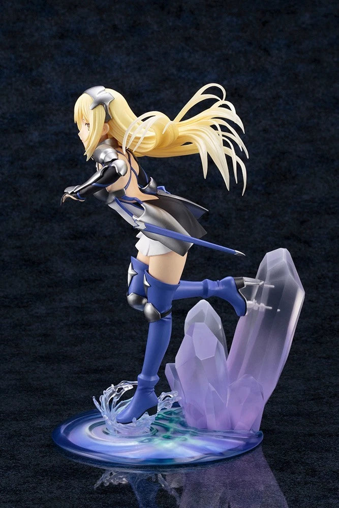 Is It Wrong to Try to Pick Up Girls in a Dungeon? Ais Wallenstein Statue